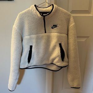 NIKE Cropped Sherpa
